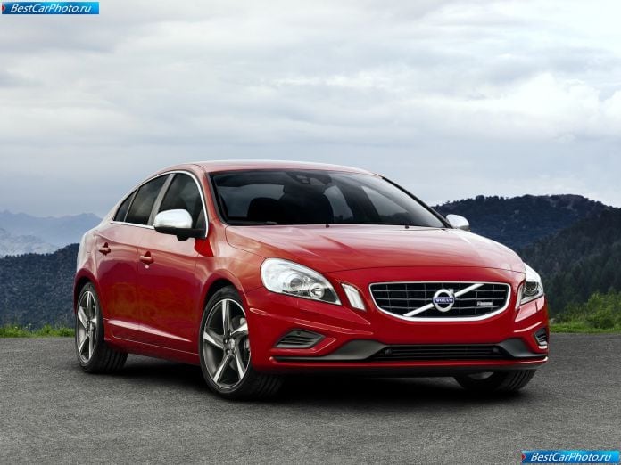 2011 Volvo S60 R-design - фотография 1 из 9
