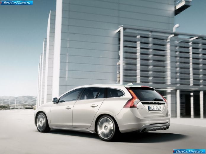 2011 Volvo V60 - фотография 16 из 45