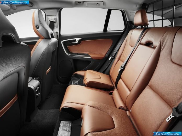 2011 Volvo V60 - фотография 20 из 45