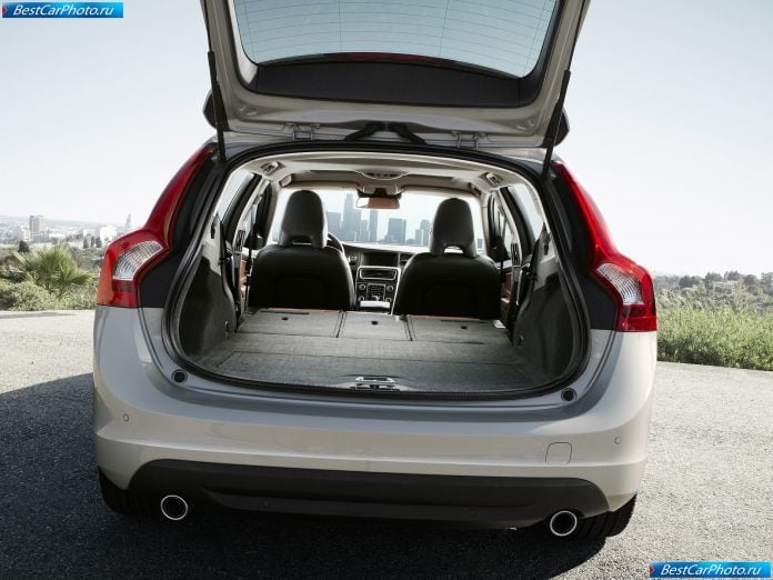 2011 Volvo V60 - фотография 28 из 45