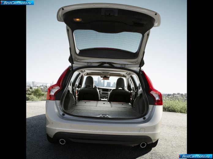 2011 Volvo V60 - фотография 37 из 45