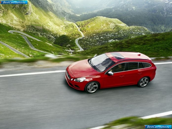 2011 Volvo V60 R-design - фотография 2 из 9