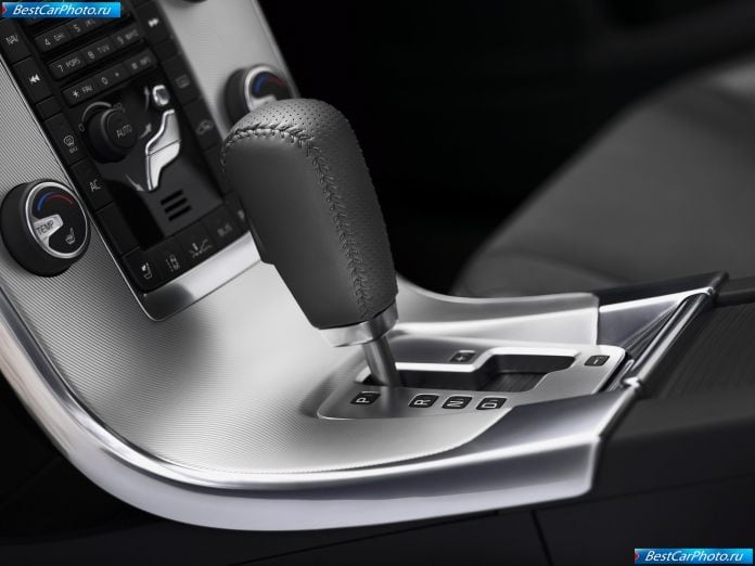 2011 Volvo V60 R-design - фотография 9 из 9