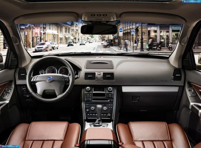 2011 Volvo XC90 - фотография 6 из 102