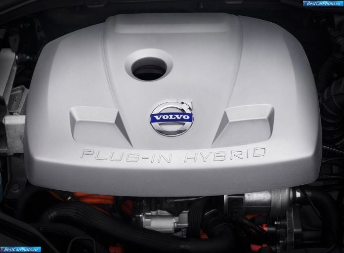 2012 Volvo XC60 plug-in hybrid concept - фотография 14 из 21