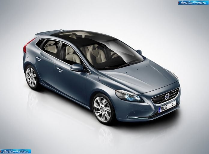 2013 Volvo V40 - фотография 13 из 19