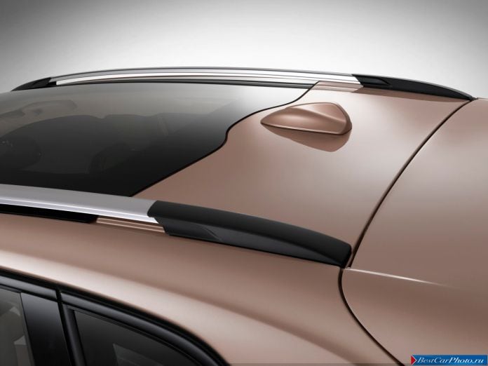 2013 Volvo V40 Cross Country - фотография 12 из 28