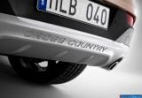 volvo_2013_v40_cross_country_016.jpg