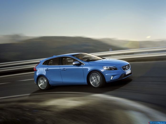 2013 Volvo V40 R-design - фотография 3 из 14