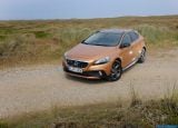 volvo_2014-v40_cross_country_1600x1200_009.jpg