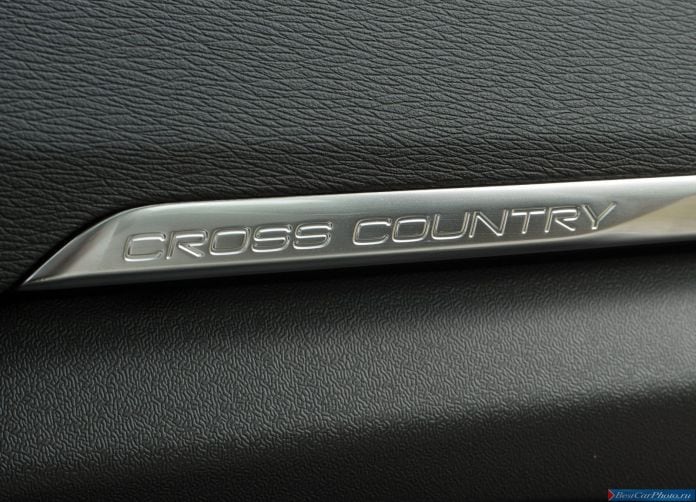 2014 Volvo V40 Cross Country - фотография 32 из 40