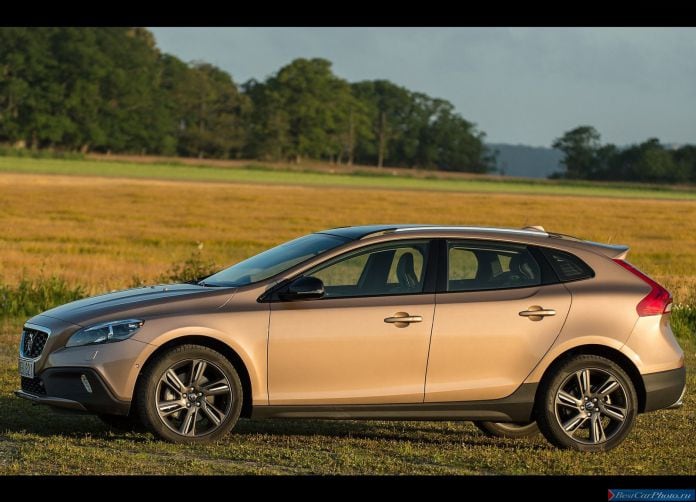 2014 Volvo V40 Cross Country - фотография 37 из 40
