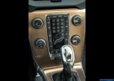 volvo_2014-v40_cross_country_1600x1200_038.jpg