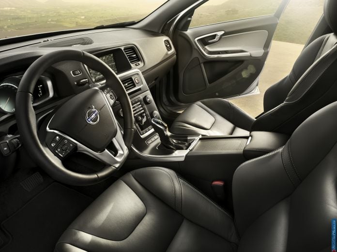 2014 Volvo S60 - фотография 33 из 53