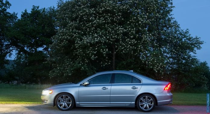 2014 Volvo S80 - фотография 12 из 41