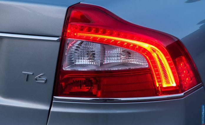 2014 Volvo S80 - фотография 18 из 41
