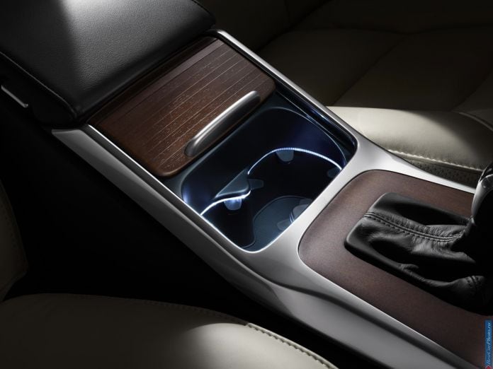 2014 Volvo S80 - фотография 23 из 41