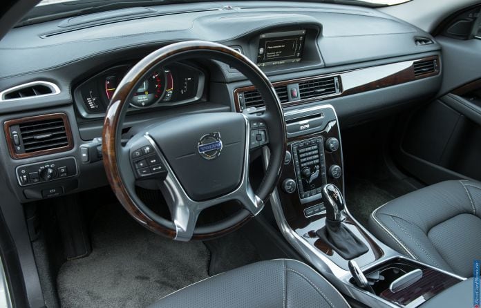 2014 Volvo S80 - фотография 30 из 41