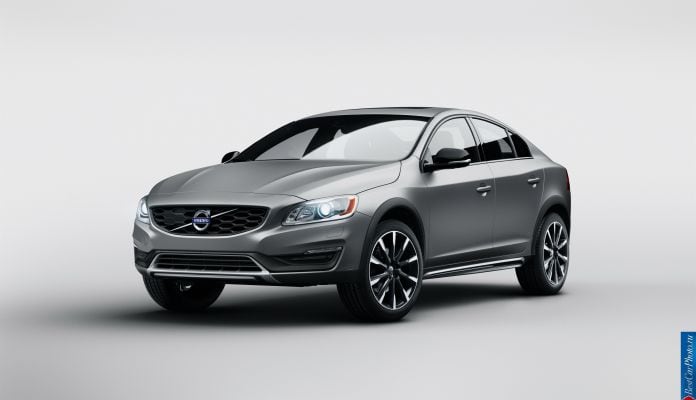 2015 Volvo S60 Cross Country - фотография 1 из 8