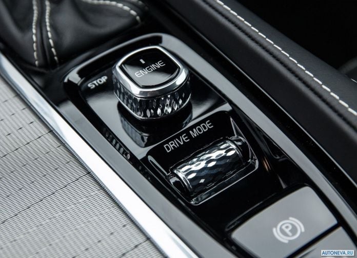 2015 Volvo XC90 R-Design - фотография 69 из 100