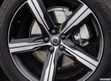 volvo_2015_xc90_r_design_098.jpg