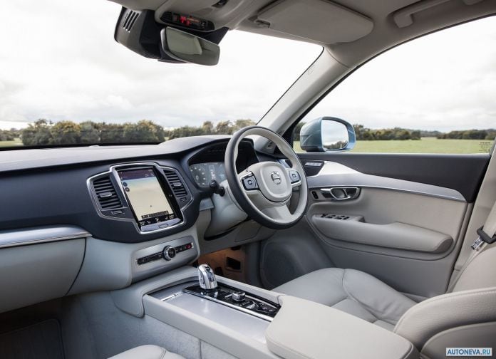 2016 Volvo XC90 T8 Twin Engine - фотография 61 из 149
