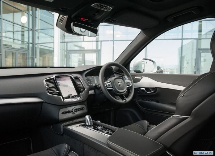 2016 Volvo XC90 T8 Twin Engine - фотография 63 из 149