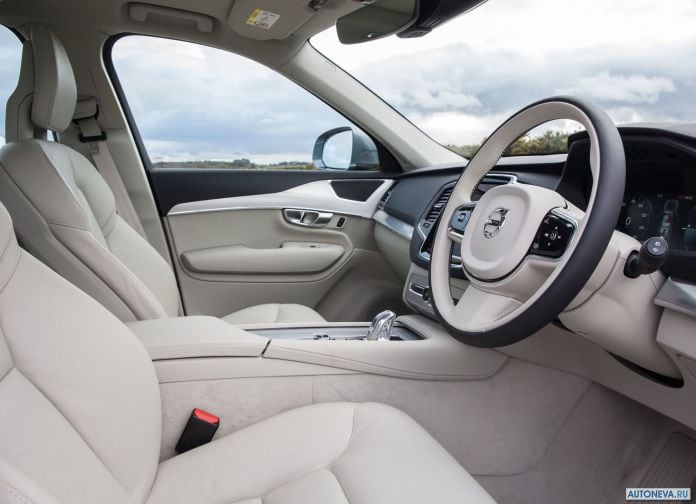 2016 Volvo XC90 T8 Twin Engine - фотография 70 из 149