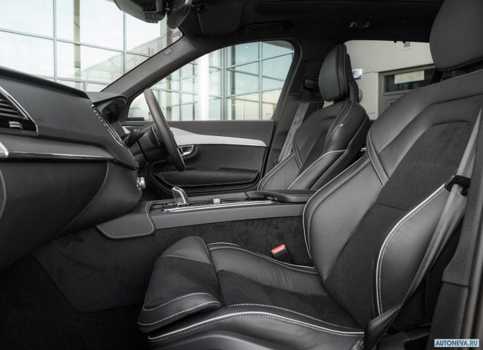 2016 Volvo XC90 T8 Twin Engine - фотография 71 из 149