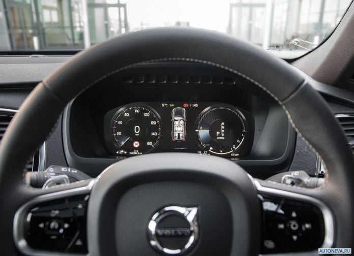 2016 Volvo XC90 T8 Twin Engine - фотография 79 из 149