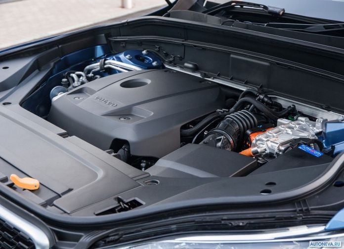 2016 Volvo XC90 T8 Twin Engine - фотография 147 из 149