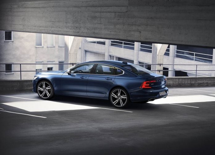 2017 Volvo S90 R-design - фотография 4 из 21