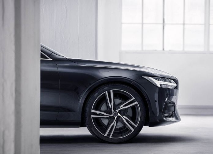 2017 Volvo S90 R-design - фотография 19 из 21