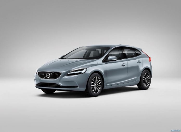 2017 Volvo V40 - фотография 17 из 28