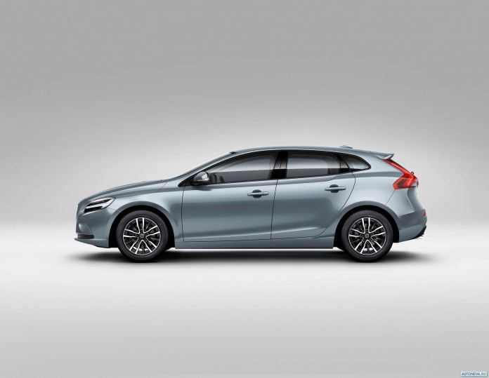 2017 Volvo V40 - фотография 20 из 28