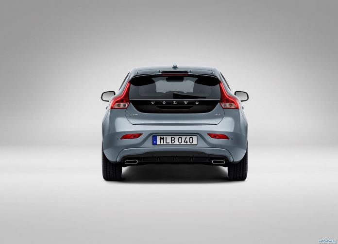 2017 Volvo V40 - фотография 23 из 28
