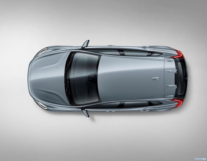 2017 Volvo V40 - фотография 26 из 28