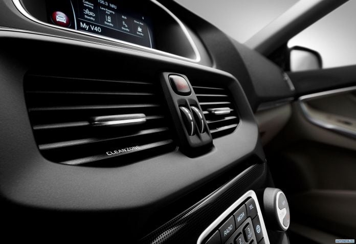 2017 Volvo V40 - фотография 28 из 28
