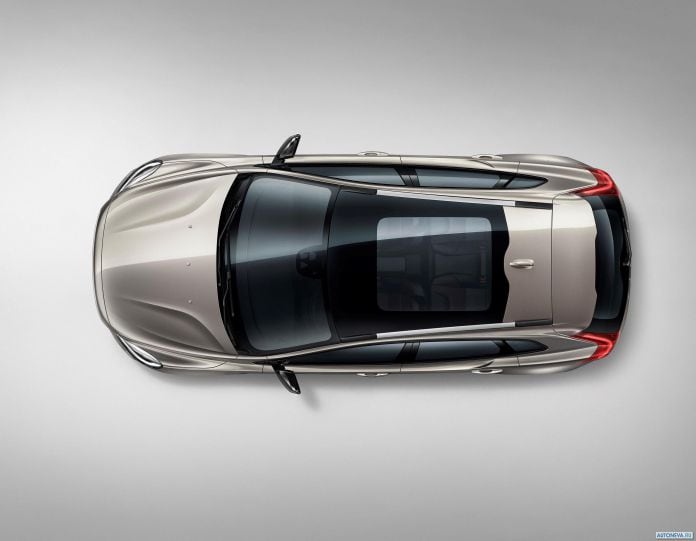 2017 Volvo V40 Cross Country - фотография 4 из 4