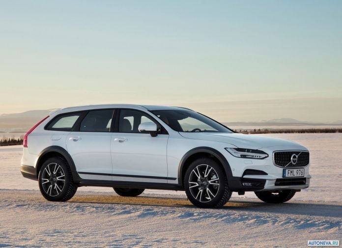 2017 Volvo V90 Cross Country - фотография 2 из 79