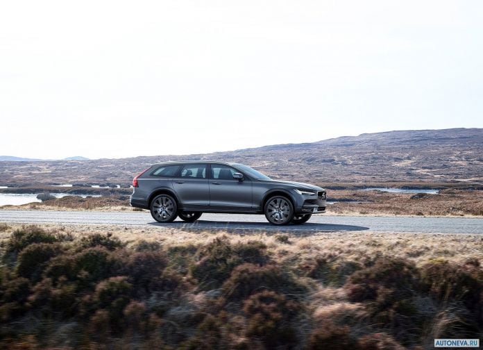 2017 Volvo V90 Cross Country - фотография 9 из 79