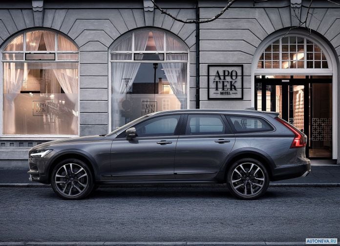 2017 Volvo V90 Cross Country - фотография 14 из 79