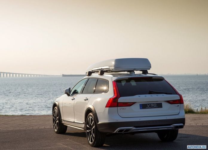 2017 Volvo V90 Cross Country - фотография 23 из 79