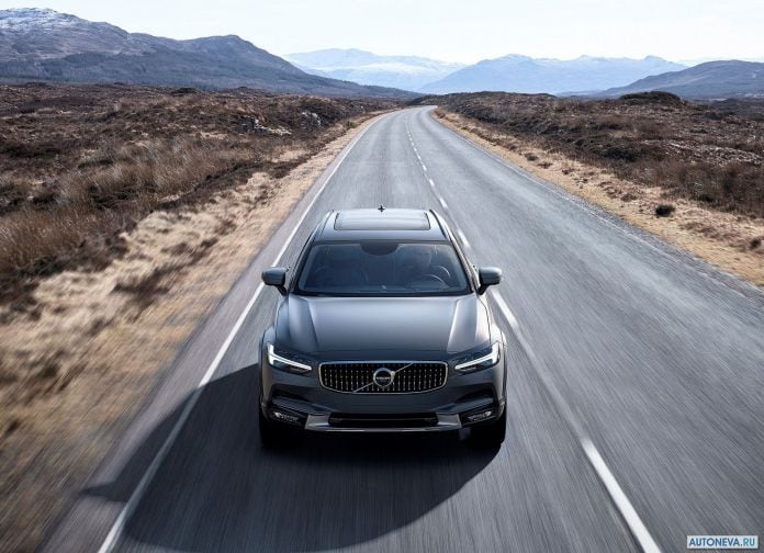 2017 Volvo V90 Cross Country - фотография 38 из 79