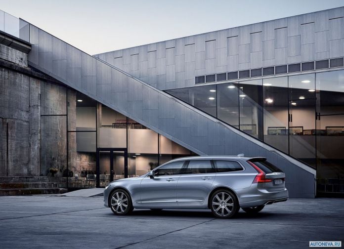 2017 Volvo V90 Estate - фотография 11 из 45
