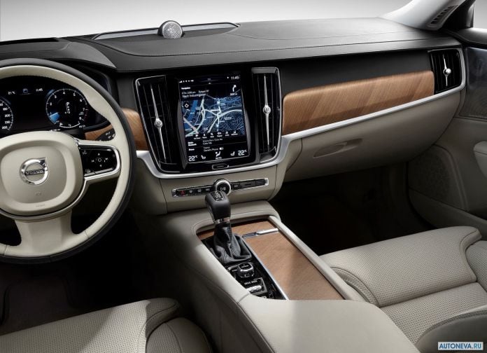2017 Volvo V90 Estate - фотография 33 из 45