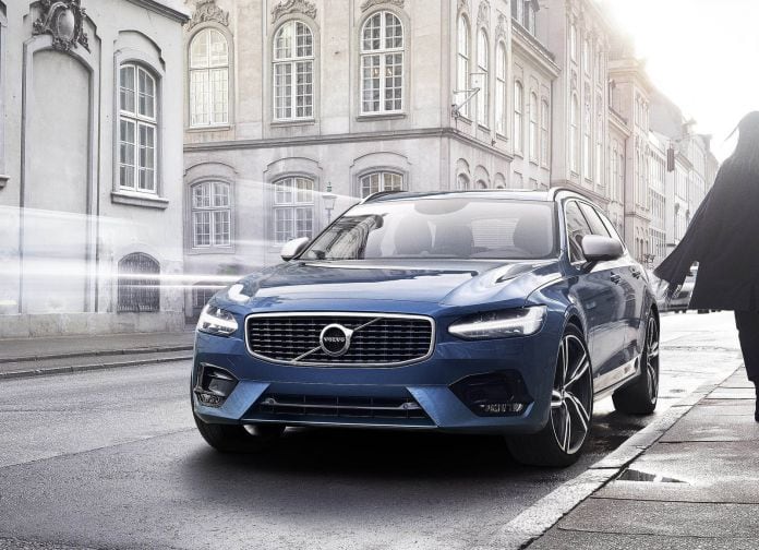 2017 Volvo V90 R-design - фотография 2 из 21