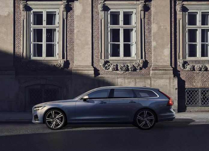 2017 Volvo V90 R-design - фотография 3 из 21