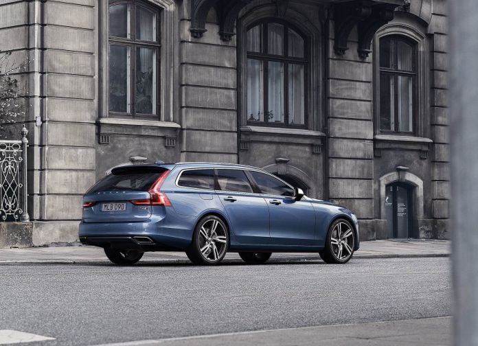 2017 Volvo V90 R-design - фотография 4 из 21