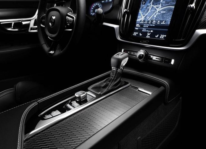 2017 Volvo V90 R-design - фотография 15 из 21